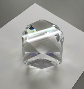 単結晶ダイヤモンドエンドミルによるアクリルの透明切削例 画像